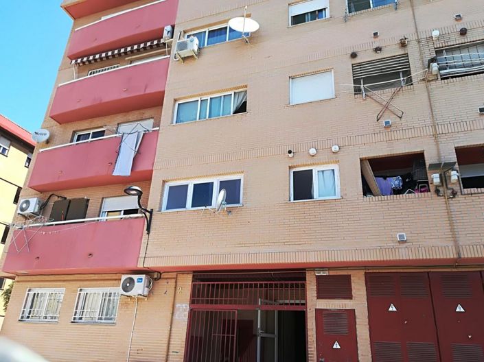 Image No.9-2 Bed Flat for sale