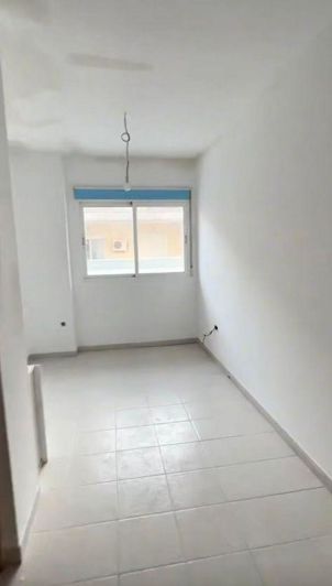 Image No.4-2 Bed Flat for sale