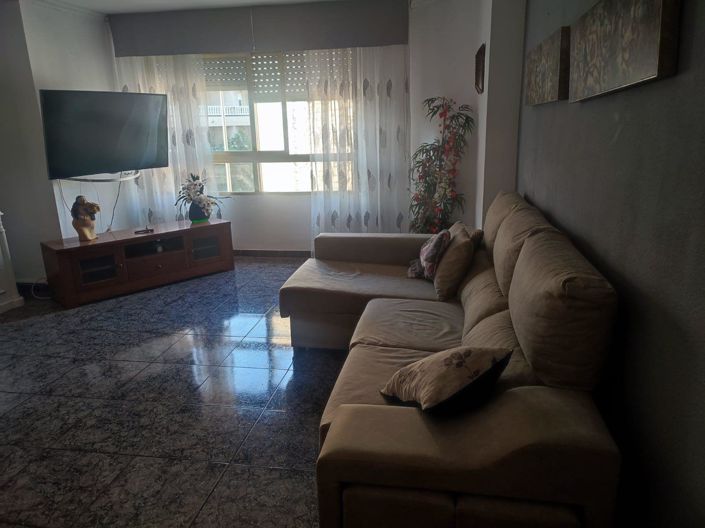 Image No.13-4 Bed Flat for sale