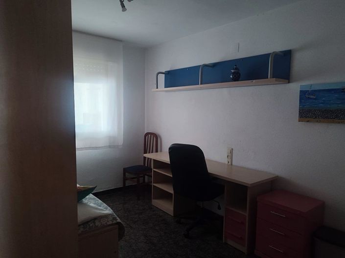 Image No.16-4 Bed Flat for sale