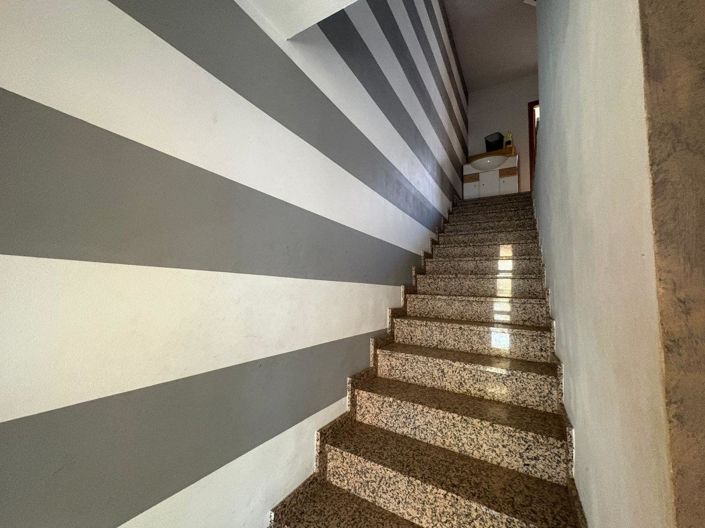 Image No.8-3 Bed Townhouse for sale