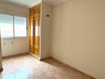 7342592015446337foto533779