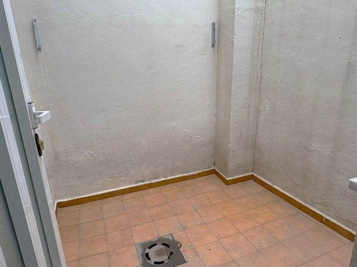 Image No.19-4 Bed Townhouse for sale