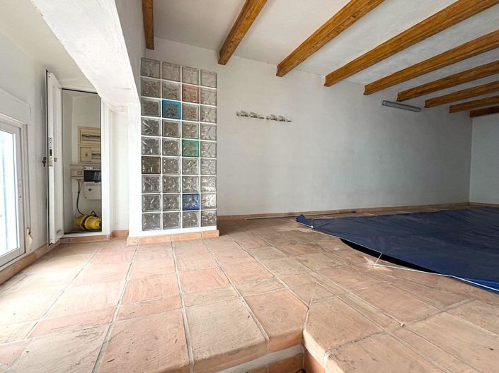 Image No.24-4 Bed Townhouse for sale