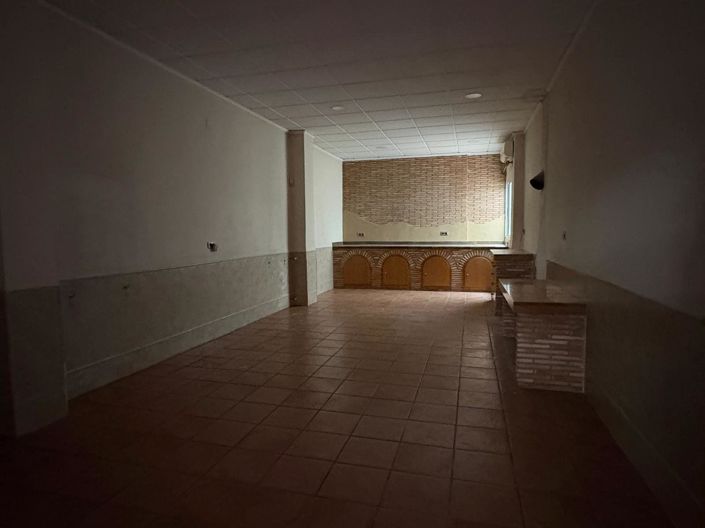 Image No.28-4 Bed Townhouse for sale