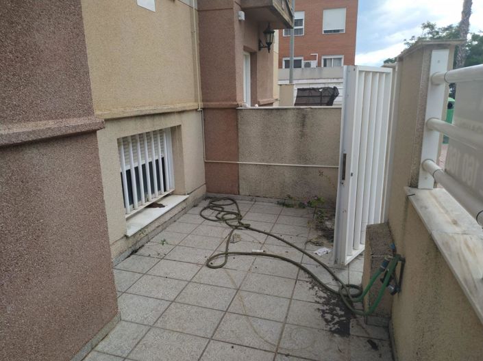 Image No.11-6 Bed Townhouse for sale