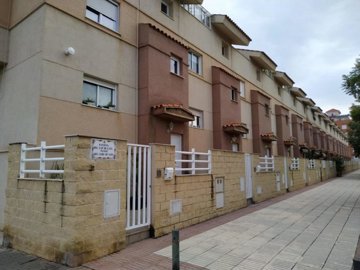 7342592015200482foto498504