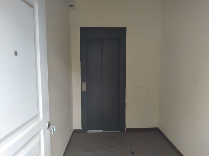 Image No.6-6 Bed Townhouse for sale