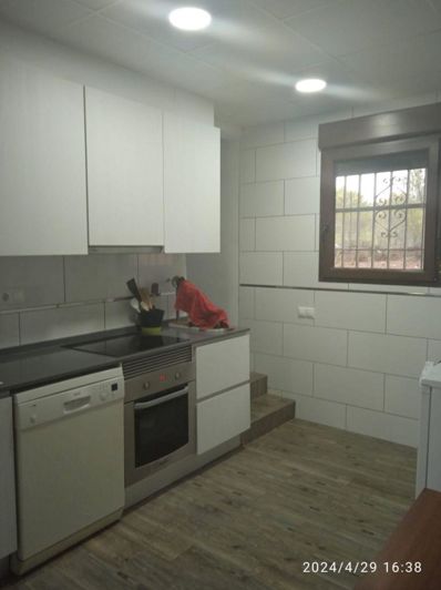 Image No.22-4 Bed Townhouse for sale