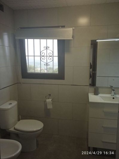 Image No.25-4 Bed Townhouse for sale