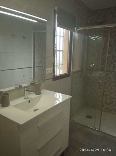 Image No.28-4 Bed Townhouse for sale