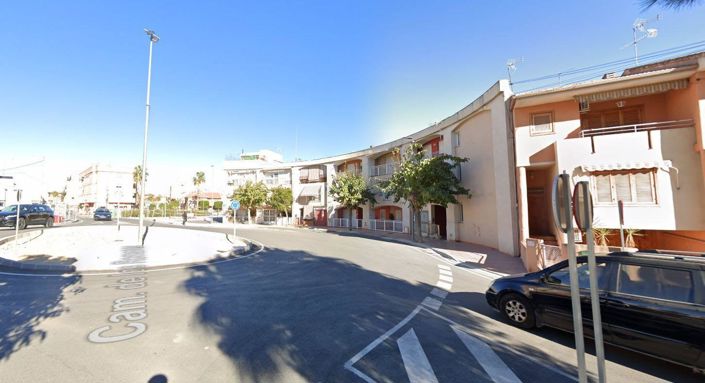 Image No.2-4 Bed Townhouse for sale