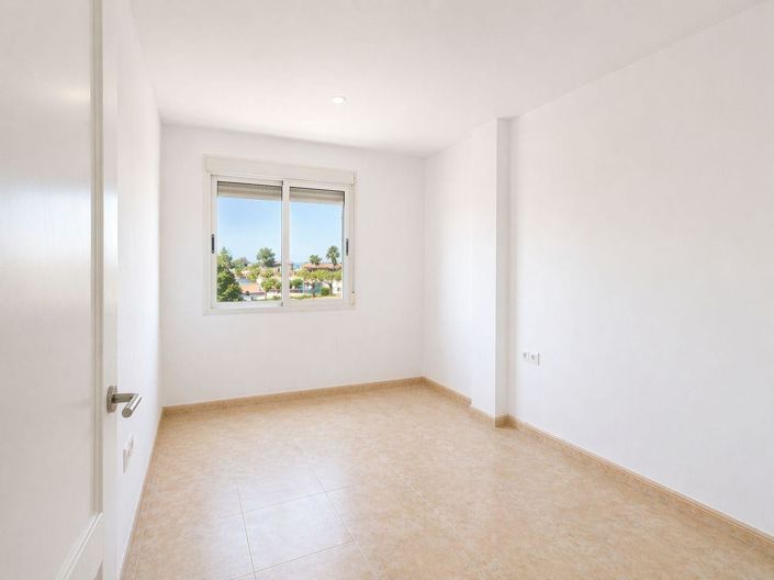 Image No.6-3 Bed Townhouse for sale