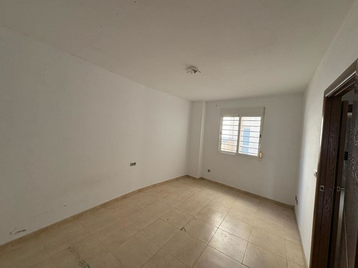 Image No.8-Appartement de 3 chambres à vendre à Benifaió