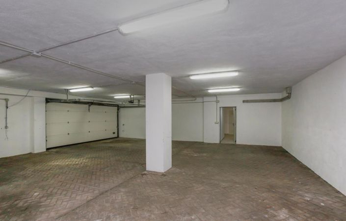 Image No.37-6 Bed Townhouse for sale