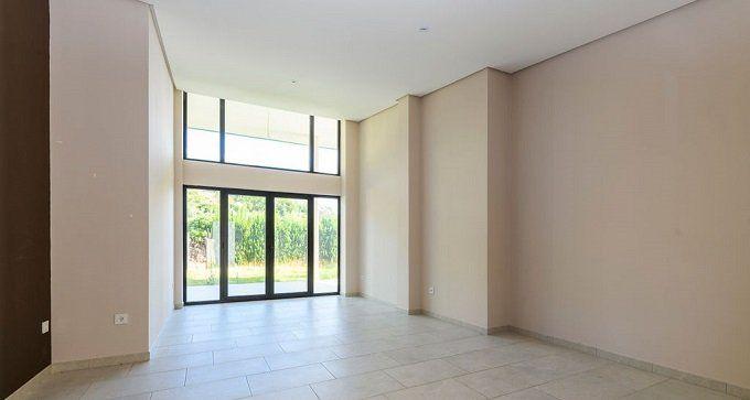 Image No.47-6 Bed Townhouse for sale