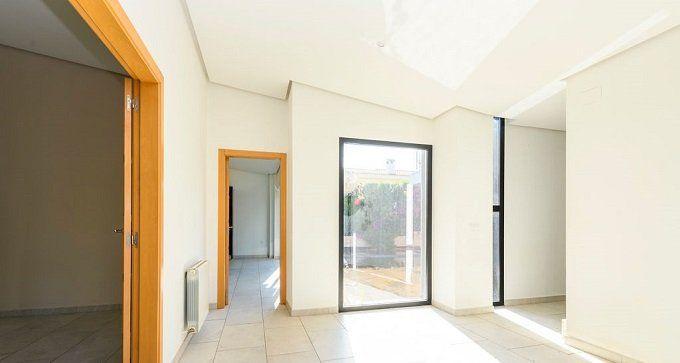 Image No.48-6 Bed Townhouse for sale
