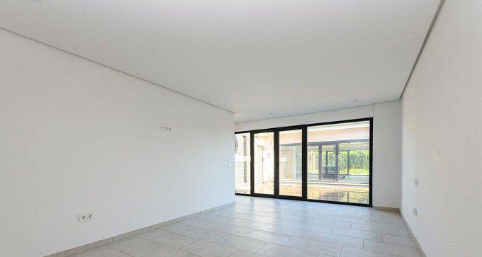 Image No.57-6 Bed Townhouse for sale