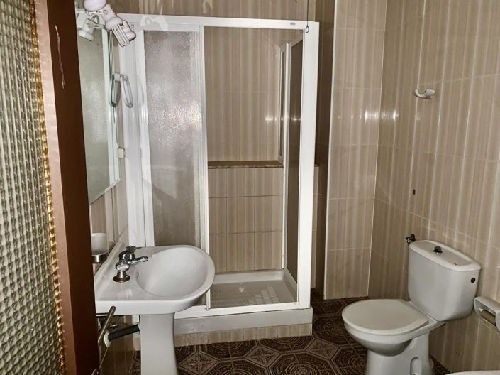 Image No.9-4 Bed Flat for sale