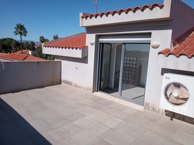 Image No.3-4 Bed Townhouse for sale