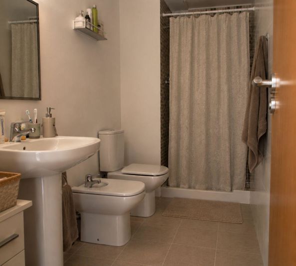 Image No.3-3 Bed Flat for sale
