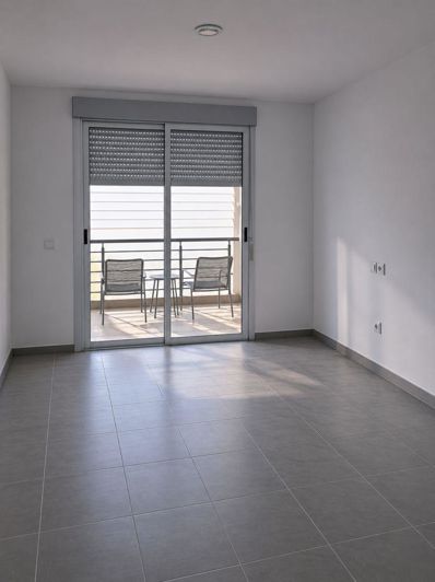 Image No.5-3 Bed Flat for sale
