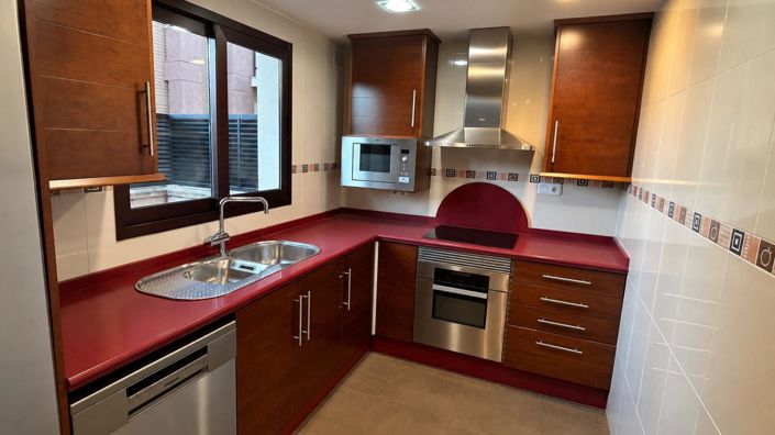 Image No.3-3 Bed Townhouse for sale