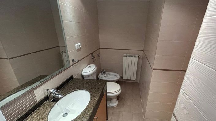 Image No.5-3 Bed Townhouse for sale
