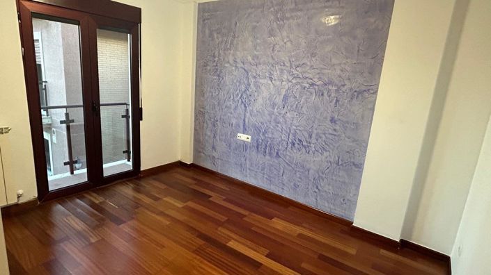 Image No.6-3 Bed Townhouse for sale