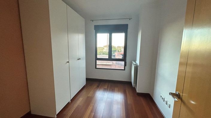 Image No.9-3 Bed Townhouse for sale