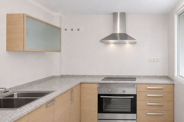 Image No.4-2 Bed Flat for sale