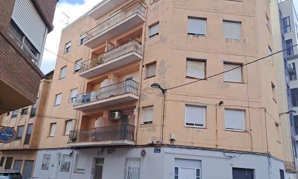 Image No.10-3 Bed Flat for sale
