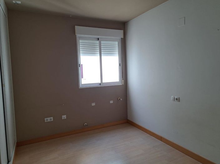 Image No.3-2 Bed Flat for sale