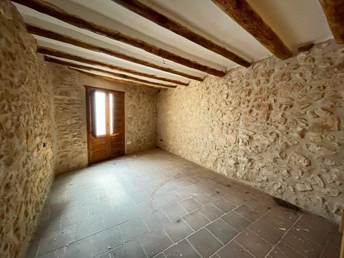 Image No.13-4 Bed Townhouse for sale