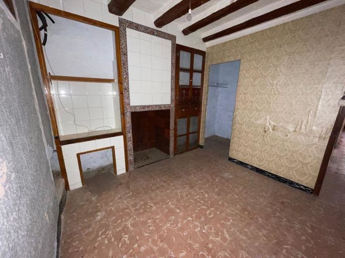 Image No.20-4 Bed Townhouse for sale