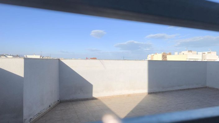 Image No.5-2 Bed Flat for sale