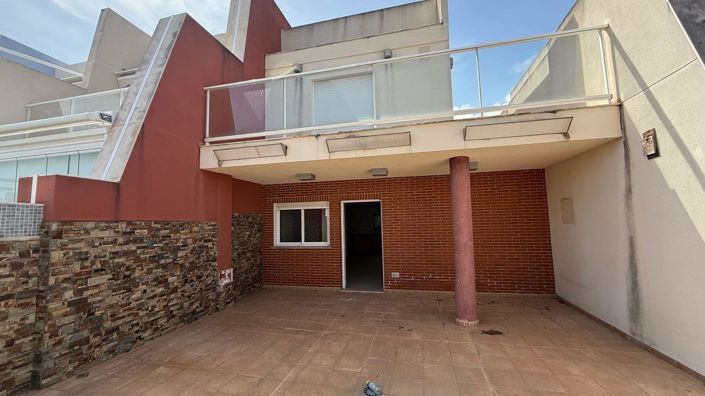 Image No.8-4 Bed Townhouse for sale