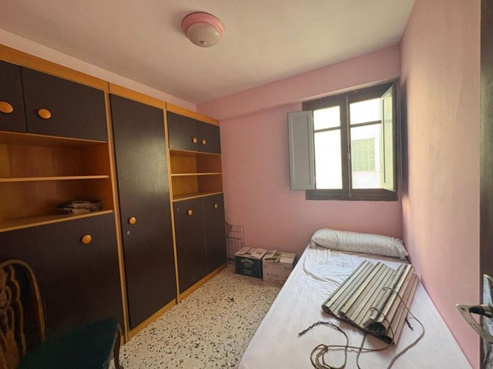Image No.11-3 Bed Flat for sale