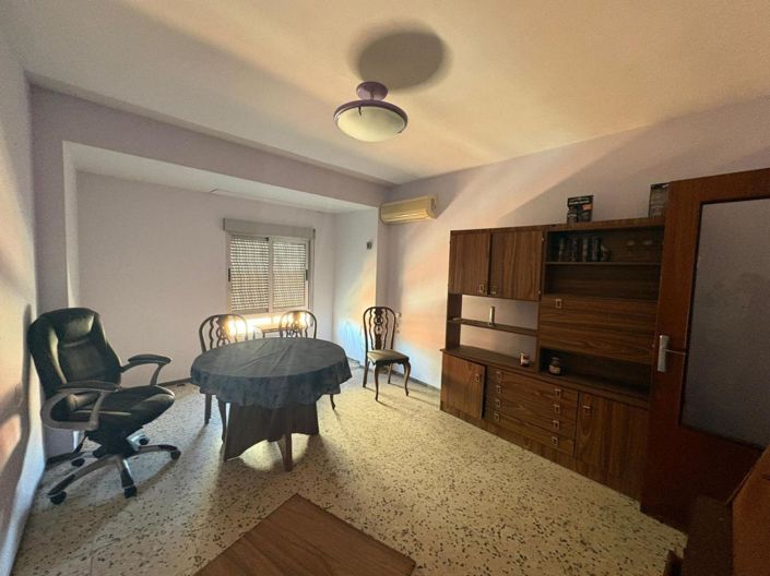 Image No.4-3 Bed Flat for sale