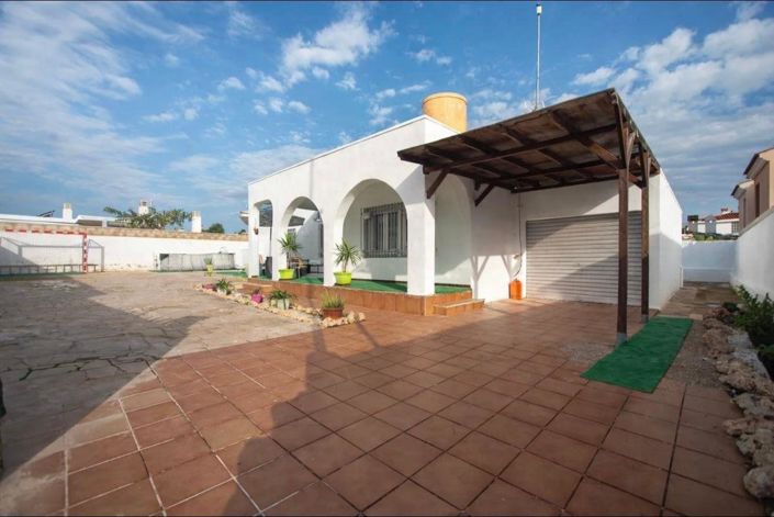 Image No.28-4 Bed Townhouse for sale