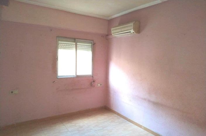 Image No.7-2 Bed Flat for sale