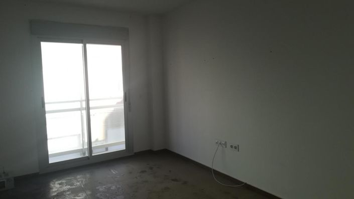Image No.3-2 Bed Flat for sale