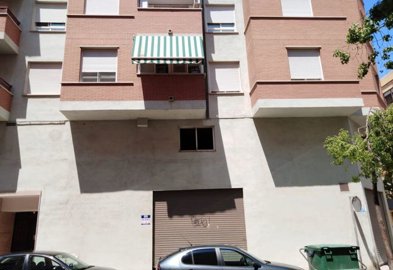 7342592015556795foto256096