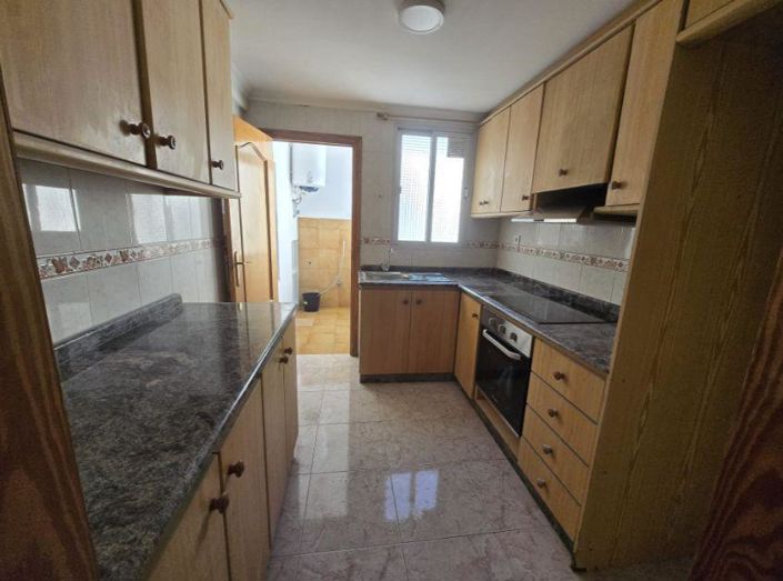 Image No.6-3 Bed Flat for sale