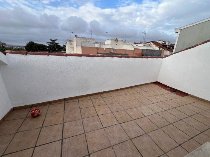 Image No.2-3 Bed Flat for sale