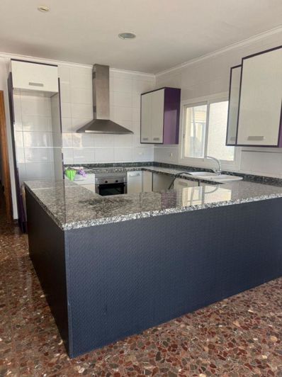 Image No.6-3 Bed Flat for sale