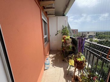 7342592015570008foto298111