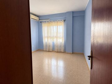 7342592015570008foto868991