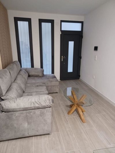 Image No.19-3 Bed Townhouse for sale