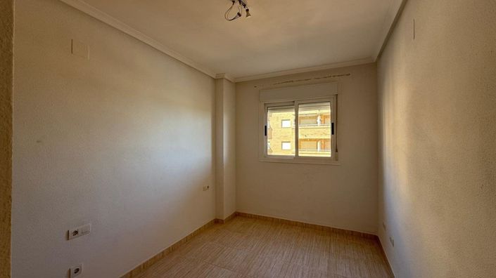 Image No.13-2 Bed Flat for sale